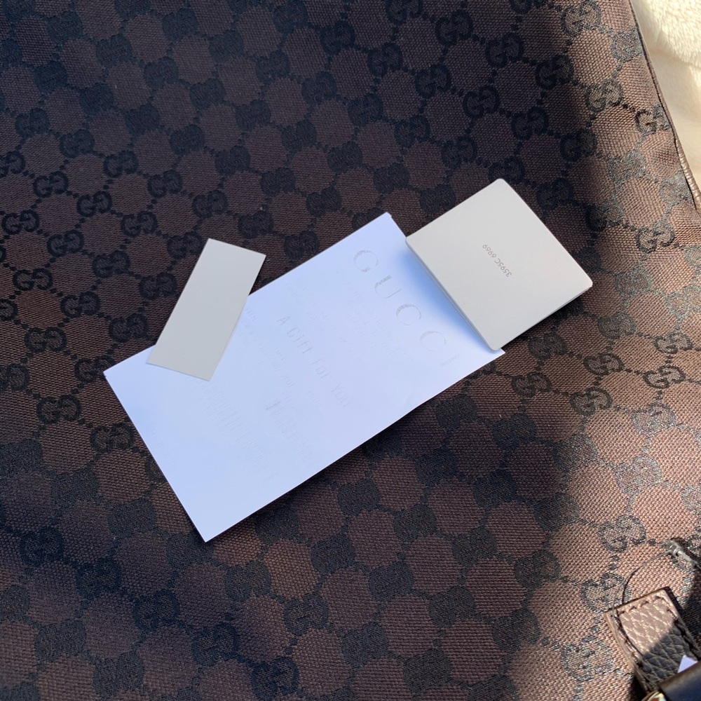 NWT Authentic Gucci GG Canvas Traveling Flat Tote - Picture 7 of 7